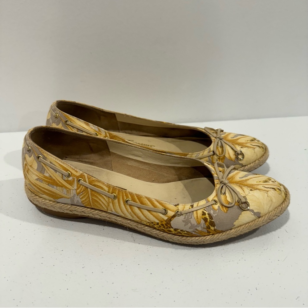 Salvatore Ferragamo Yellow Patterned Ballet Flats/Espadrilles